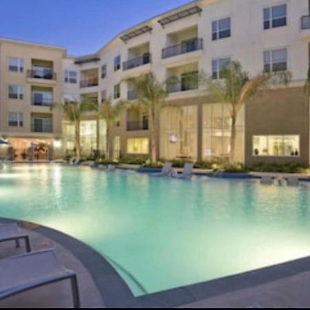Luxury Corporate Apartment Rental Хьюстон Экстерьер фото